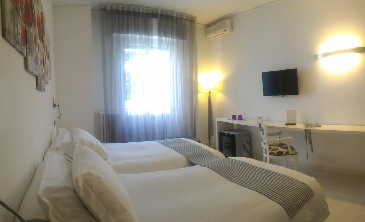 Eveline Portosole Hotel ซานเรโม ภายนอก รูปภาพ