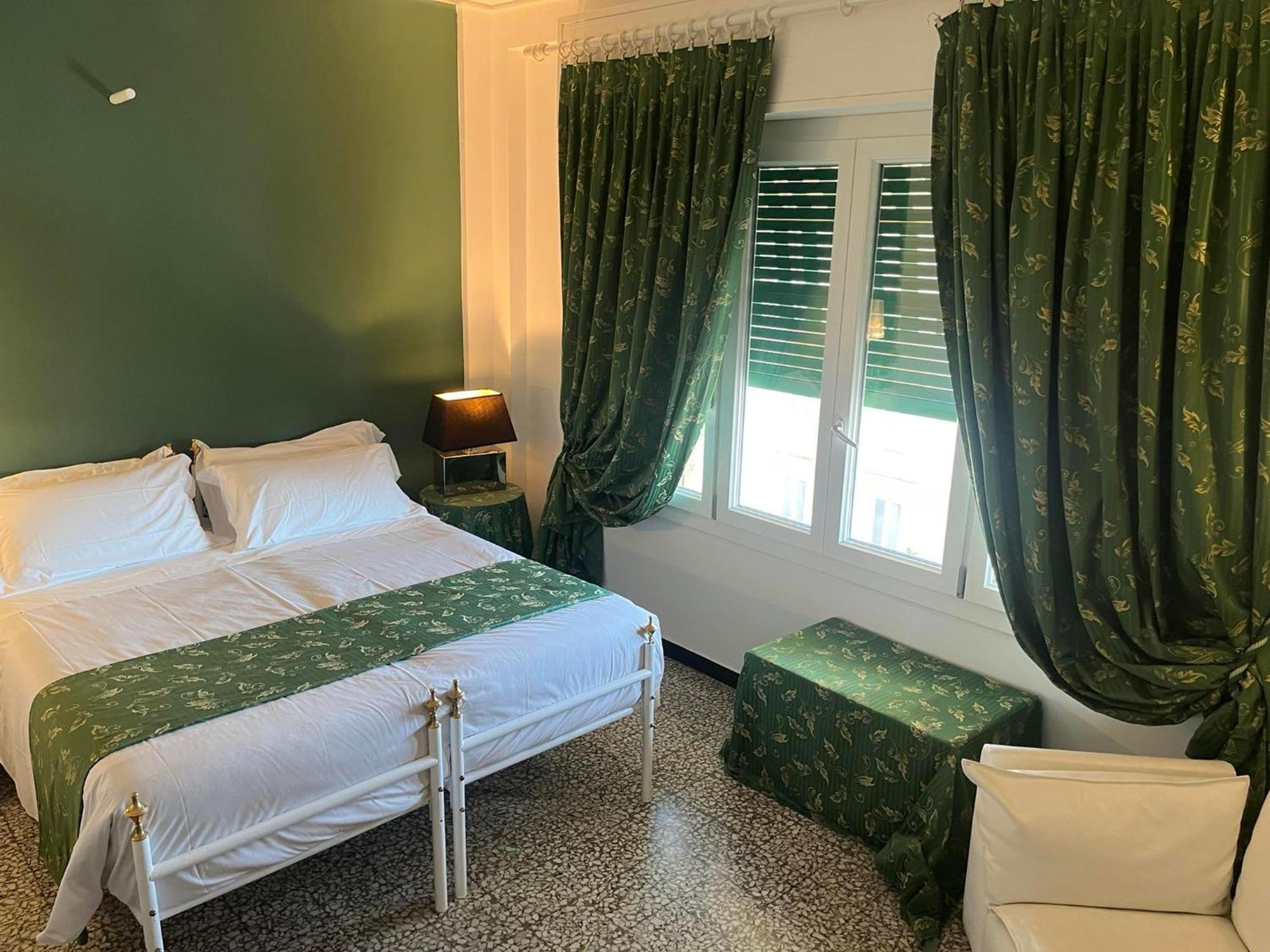 Eveline Portosole Hotel ซานเรโม ภายนอก รูปภาพ