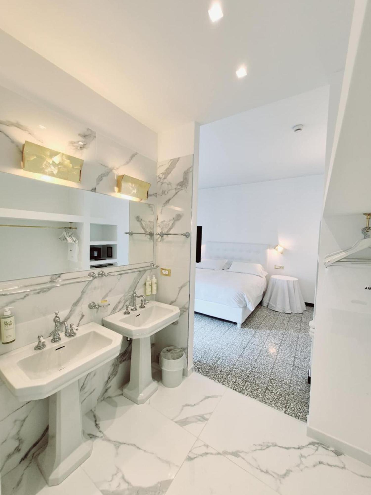 Eveline Portosole Hotel ซานเรโม ภายนอก รูปภาพ